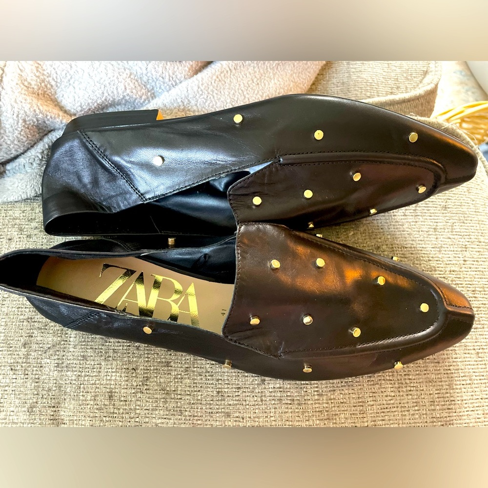 ZARA NWOT Black Studded Loafers